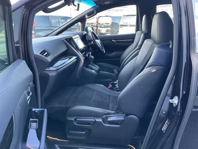 トヨタ ヴェルファイア 2.5Z Aエディデョン ゴールデンアイズ 道央・札幌 2017(平29)年 3万km バーニングブラッククリスタルシャインガラスフレーク ４WD/モデリスタエアロ/社外足廻り（ダウンサス）/純正ディーラーOPナビ/CD/DVD/BT/フルセグ/純正フリップダウンモニター/横滑り防止装置/クルーズコントロール/パーキングアシスト/クリアランスソナー/バック/フロントカメラ/ビルトインETC/ドライブレコーダー/アイドリングストップ/ECOMODE/nanoe/両側パワースライドドア/パワーバックドア/N席/２列目オットマン/ハーフレザーシート/革巻きウッドコンビステアリング/ステアリングリモコン/AC100V/電動パーキング/ブレーキホールド/MTモード付AT/プッシュスタート/スマートキー/LEDヘッドライト/オートライト/フォグランプ/電動格納ミラー/ウィンカーミラー/純正フロアマット/ドアバイザー/サスペンション/グリル積込