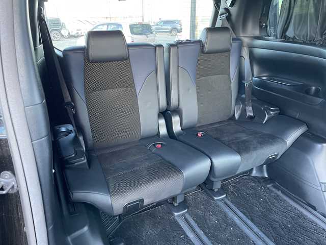 トヨタ ヴェルファイア 2.5Z Aエディデョン ゴールデンアイズ 道央・札幌 2017(平29)年 3万km バーニングブラッククリスタルシャインガラスフレーク ４WD/モデリスタエアロ/社外足廻り（ダウンサス）/純正ディーラーOPナビ/CD/DVD/BT/フルセグ/純正フリップダウンモニター/横滑り防止装置/クルーズコントロール/パーキングアシスト/クリアランスソナー/バック/フロントカメラ/ビルトインETC/ドライブレコーダー/アイドリングストップ/ECOMODE/nanoe/両側パワースライドドア/パワーバックドア/N席/２列目オットマン/ハーフレザーシート/革巻きウッドコンビステアリング/ステアリングリモコン/AC100V/電動パーキング/ブレーキホールド/MTモード付AT/プッシュスタート/スマートキー/LEDヘッドライト/オートライト/フォグランプ/電動格納ミラー/ウィンカーミラー/純正フロアマット/ドアバイザー/サスペンション/グリル積込