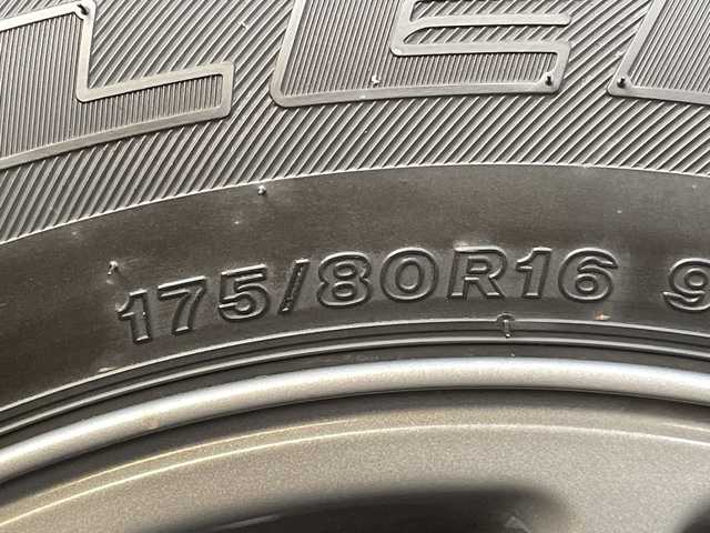 スズキ ジムニー XC 青森県 2021(令3)年 3.8万km シフォンアイボリーメタリックブラック2トーンルーフ 4WD/純正メモリナビ・フルセグTV/CD・DVD・Bluetooth・SD・USB/バックカメラ/前席シートヒーター/セーフティサポート/デュアルセンサーブレーキサポート/ハイビームアシスト/クルーズコントロール/車線逸脱警報機能/誤発進抑制機能/ダウンヒルアシストコントロール/LEDヘッドライト/オートライト/フォグランプ/社外テールランプ/純正16インチアルミ/スマートキー/プッシュスタート