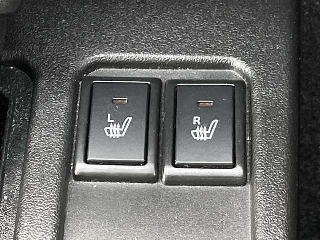 スズキ ジムニー XC 青森県 2021(令3)年 3.8万km シフォンアイボリーメタリックブラック2トーンルーフ 4WD/純正メモリナビ・フルセグTV/CD・DVD・Bluetooth・SD・USB/バックカメラ/前席シートヒーター/セーフティサポート/デュアルセンサーブレーキサポート/ハイビームアシスト/クルーズコントロール/車線逸脱警報機能/誤発進抑制機能/ダウンヒルアシストコントロール/LEDヘッドライト/オートライト/フォグランプ/社外テールランプ/純正16インチアルミ/スマートキー/プッシュスタート