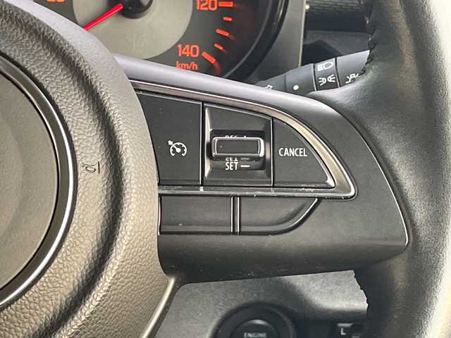 スズキ ジムニー XC 青森県 2021(令3)年 3.8万km シフォンアイボリーメタリックブラック2トーンルーフ 4WD/純正メモリナビ・フルセグTV/CD・DVD・Bluetooth・SD・USB/バックカメラ/前席シートヒーター/セーフティサポート/デュアルセンサーブレーキサポート/ハイビームアシスト/クルーズコントロール/車線逸脱警報機能/誤発進抑制機能/ダウンヒルアシストコントロール/LEDヘッドライト/オートライト/フォグランプ/社外テールランプ/純正16インチアルミ/スマートキー/プッシュスタート