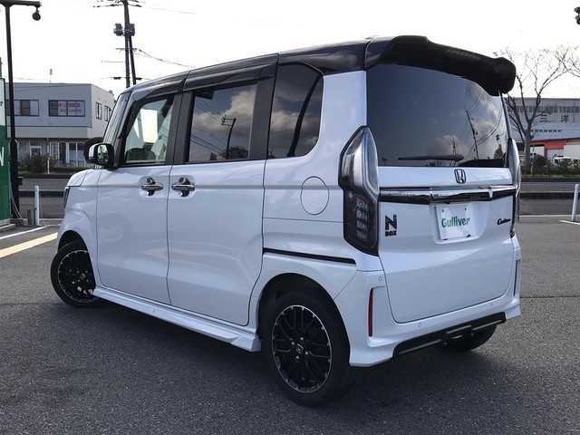 ホンダ Ｎ ＢＯＸ カスタム L ターボ 鳥取県 2021(令3)年 5.3万km プラチナホワイトパール ４・W・D/純正8インチナビ/フルセグ/DVD/CD/BT/USB/バックカメラ・ビルトインETC/前後ドライブレコーダー/前席シートヒーター/レーダークルーズコントロール/レーンキープアシスト/LEDヘットライト/フォグライト/純正15インチアルミホイール/プッシュエンジンスタート/レザー調シートカバー/アイドリングストップ/シートバックテーブル/フロアマット/ドアバイザー/スペアキー