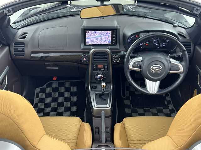 ダイハツ コペン ローブ 愛知県 2014(平26)年 5.5万km ブラックマイカメタリック 禁煙車/7V型ワイドナビ/（Bluetooth/CD/フルセグTV/SD/iPod）/バックカメラ/ETC/ハーフレザーシート/シートヒーター/オープンルーフ/ステアリングリモコン/MTモード付/純正フロアマット/横滑り防止装置/LEDヘッドライト/フォグランプ/アイドリングストップ/プッシュスタート