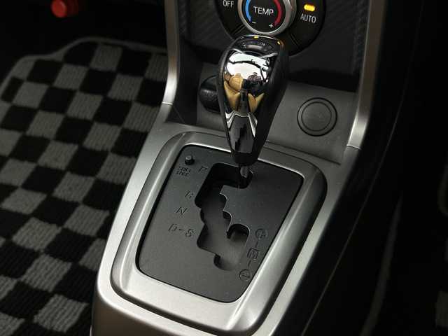 ダイハツ コペン ローブ 愛知県 2014(平26)年 5.5万km ブラックマイカメタリック 禁煙車/7V型ワイドナビ/（Bluetooth/CD/フルセグTV/SD/iPod）/バックカメラ/ETC/ハーフレザーシート/シートヒーター/オープンルーフ/ステアリングリモコン/MTモード付/純正フロアマット/横滑り防止装置/LEDヘッドライト/フォグランプ/アイドリングストップ/プッシュスタート