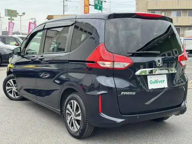 ホンダ フリード G ホンダセンシング 千葉県 2019(令1)年 5.2万km ミッドナイトブルービームM ワンオーナー車/禁煙車/ホンダセンシング/レーダークルーズコントロール/レーンキープアシスト/リアコーナーセンサー/社外SDナビ/フルセグTV/Bluetooth/バックカメラ/両側電動スライドドア/ドライブレコーダー/LEDライト/ETC/スマートキー