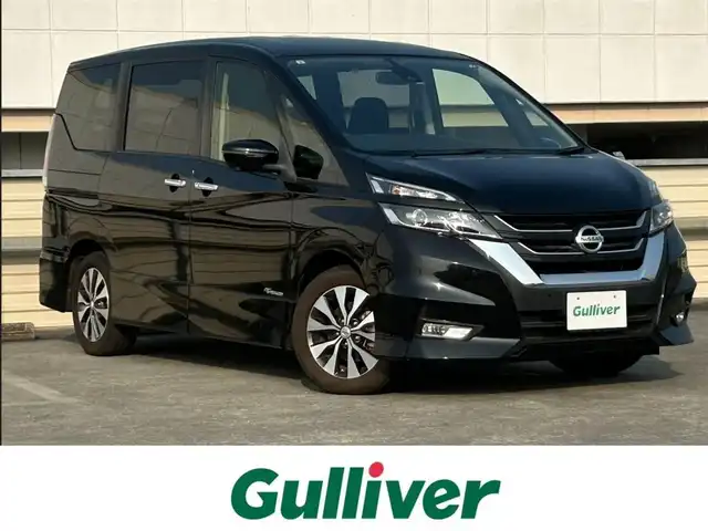 日産 セレナ ハイウェイスター Vセレクション 静岡県 2017(平29)年 3.4万km ダイヤモンドブラック ガソリン（ハイブリッド）/2WD(FF)/エマージェンシーブレーキ/両側パワースライドドア/フリップダウンモニター/9インチ純正ナビ【MM517D-L】/(FM/AM/CD/DVD/フルセグTV/Bluetooth)/アラウンドビューモニター/バックカメラ/クルーズコントロール/レーンキープアシスト/電動格納ミラー/アイドリングストップ/ステアリングスイッチ/オートライト/フロントフォグ/LEDヘッドライト/フルオートエアコン/プッシュスタート/スマートキー/純正フロアマット