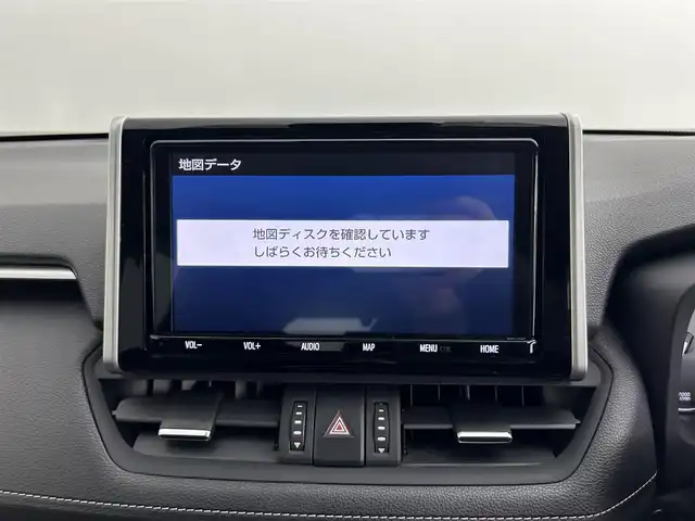 トヨタ ＲＡＶ４ G Zパッケージ 道央・札幌 2019(令1)年 2.8万km ホワイトパールクリスタルシャイン ・4WD/・純正ナビ/・フルセグ/BT/CD/DVD/SD/・バックカメラ/・トヨタセーフティセンス/・プリクラッシュ/・アダプティブクルーズコントロール/・レーンキープアシスト/・クリアランスソナー/・デジタルインナーミラー/・ブラインドスポットモニター/・ステアヒーター/・シートヒーター/・レザーシート/・ＥＴＣ2.0/・ブレーキホールド/・電動リアゲート/・オートライト/・オートマチックハイビーム/・ダウンヒルアシストコントロール/・LEDヘッドライト/・スマートキー/・プッシュスタート