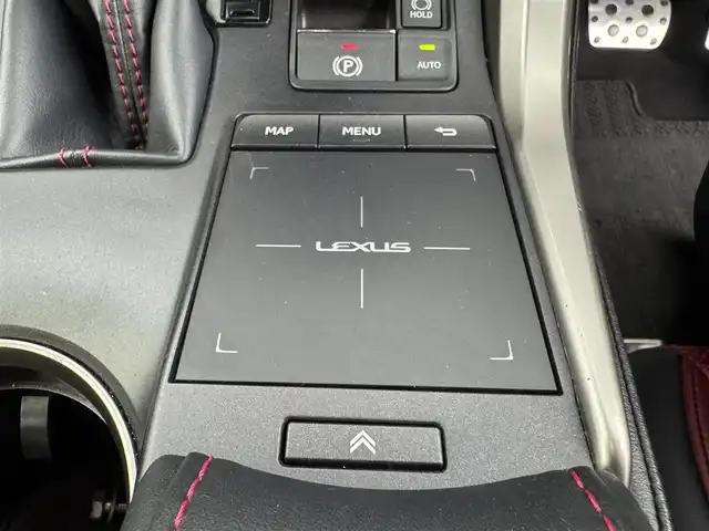 レクサス ＮＸ 300 Fスポーツ 愛知県 2017(平29)年 4.8万km ソニックチタニウム パノラマルーフ/純正ナビ　/（フルセグ／ＢＴ／ＣＤ／ＤＶＤ）　/マークレビンソンサウンドシステム　/レーダークルーズコントロール　/パドルシフト　/パノラミックビューモニター　/ブラインドスポットモニター/衝突軽減システム/レーンキープアシスト　/レザーシート（ブラック×レッド）　/電動リアゲート　/前席パワーシート　/運転席メモリーシート　/前席エアーシート/前席シートヒーター/ハンドルヒーター/ETC2.0/ドライブレコーダー