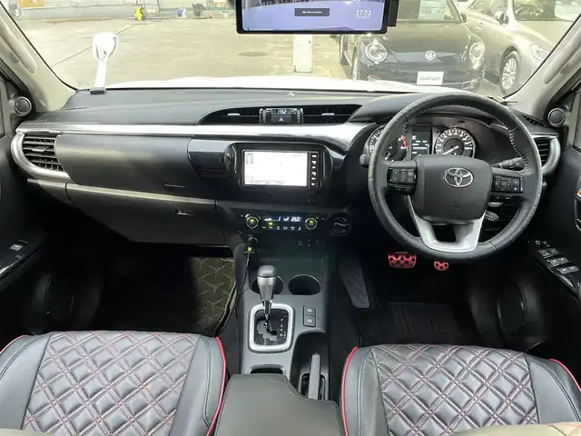 トヨタ ハイラックス Z 青森県 2020(令2)年 2.3万km スーパーホワイトⅡ 切替4WD/純正ナビ/ (CD/DVD/BT)/フルセグTV/バックカメラ/プリクラッシュセーフティ/レーンディパーチャーアラート/レーダークルーズコントロール/ロードサインアシスタント/先行車発進告知/アイドリングストップ/オートライト/LEDヘッドライト/フォグランプ/リアフォグランプ/ETC/コーナーセンサー/ヒルスタートアシストコントロール/社外エンジンスターター /社外マッドガード/社外シートカバー/社外トノカバー/純正サイドステップ/純正フロアマット/純正ドアバイザー/スペアキー/社外17インチアルミホイール/積込タイヤ/取扱説明書/保証書