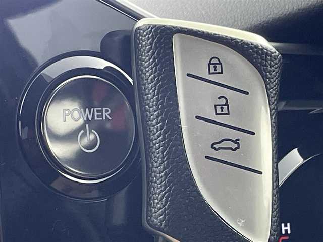 レクサス ＮＸ 350h Fスポーツ 群馬県 2023(令5)年 1.5万km ソニッククロム パノラマルーフ　諄ｓ寧１４インチナビ　パノラミックビューモニター　パワーバックドア　ＬＥＤ　ＡＨＢ　ＢＳＭ　シートヒーター　エアシート　純正２０インチＡＷ　デジタルインナーミラー　ワイヤレス充電　禁煙