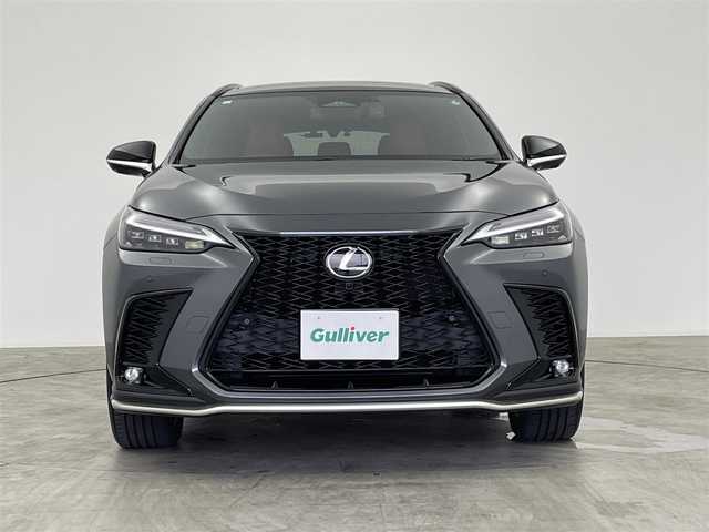 レクサス ＮＸ 350h Fスポーツ 群馬県 2023(令5)年 1.5万km ソニッククロム パノラマルーフ　諄ｓ寧１４インチナビ　パノラミックビューモニター　パワーバックドア　ＬＥＤ　ＡＨＢ　ＢＳＭ　シートヒーター　エアシート　純正２０インチＡＷ　デジタルインナーミラー　ワイヤレス充電　禁煙