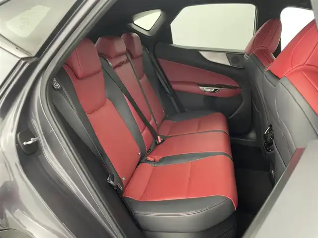 レクサス ＮＸ 350h Fスポーツ 群馬県 2023(令5)年 1.5万km ソニッククロム パノラマルーフ/ルーフレール/3眼フルLEDヘッドランプ/・3眼フルLEDヘッドランプ/・アダプティブハイビームシステム/・ヘッドランプクリーナー/・LEDコーナリングランプ/後席電動格納機能/・電動リクライニング/・電動格納/・後席シートヒーター/オレンジブレーキキャリパー/デジタルインナーミラー/＝＝＝＝＝/純正14インチディスプレイオーディオ/(AM/FM/Bluetooth/フルセグTV/USB/AppleCarPlay/AndroidAuto)/パノラミックビューモニター/ハンズフリーパワーバックドア/Lexus Safety System/・プリクラッシュセーフティシステム（検知機能付衝突回避支援タイプ）/・レーンディパーチャーアラート/・レーダークルーズコントロール（全車速追従機能付）/・レーントレーシングアシスト/レーンチェンジアシスト/・フロントクロストラフィックアラート/ブラインドスポットモニター/前席シートヒーター/シートベンチレーション/ステアリングヒーター/前席パワーシート(運転席メモリー機能)