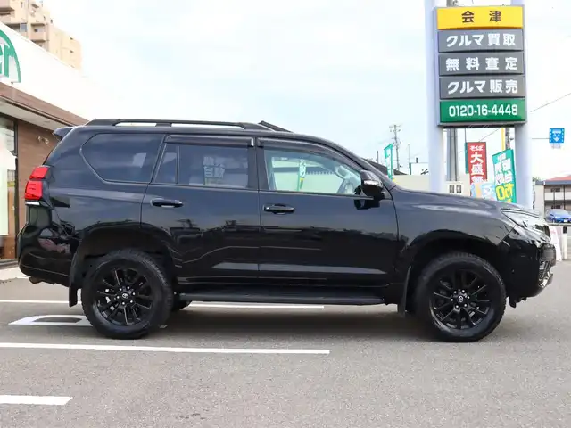 トヨタ ランドクルーザー プラド TX-L 70thアニバーサリーLTD 福島県 2021(令3)年 4.2万km アティチュードブラックマイカ  ワ ン オ ー ナ ー/ サ ン ル ー フ/ 純 正ディスプレイオーディオ(メーカーOP)/ 純 正 全 方 位 カ メ ラ/ ブ ラ ウ ン 革 シ ー ト / 前 左 右 パ ワ ー シ ー ト/ 前 左 右 シートヒーター・エアシート/ 2.0 E T C/ ス マ ー ト キ ー/ 寒 冷 地 仕 様/ ル ー フ レ ー ル/ 純 正 １ ８ イ ン チ ア ル ミ ホ イ ル/ 純 正 L E D ヘ ッ ド ラ イ ト/ 純 正 フ ォ グ ラ ン プ/ 新 車 保 証 書/ 取 扱 説 明 書/ 点 検 記 録 簿 有/　（R4・R5・R6）