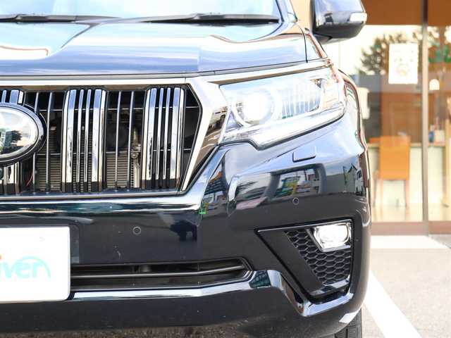 トヨタ ランドクルーザー プラド TX-L 70thアニバーサリーLTD 福島県 2021(令3)年 4.2万km アティチュードブラックマイカ  ワ ン オ ー ナ ー/ サ ン ル ー フ/ 純 正ディスプレイオーディオ(メーカーOP)/ 純 正 全 方 位 カ メ ラ/ ブ ラ ウ ン 革 シ ー ト / 前 左 右 パ ワ ー シ ー ト/ 前 左 右 シートヒーター・エアシート/ 2.0 E T C/ ス マ ー ト キ ー/ 寒 冷 地 仕 様/ ル ー フ レ ー ル/ 純 正 １ ８ イ ン チ ア ル ミ ホ イ ル/ 純 正 L E D ヘ ッ ド ラ イ ト/ 純 正 フ ォ グ ラ ン プ/ 新 車 保 証 書/ 取 扱 説 明 書/ 点 検 記 録 簿 有/　（R4・R5・R6）