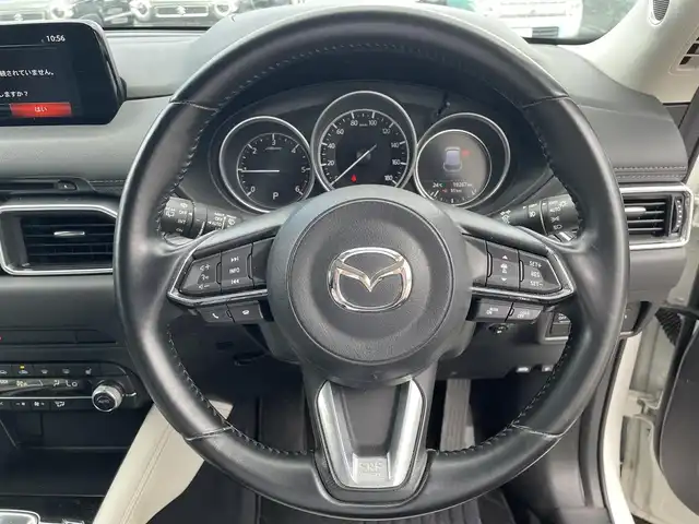 マツダ ＣＸ－５ XD Lパッケージ 愛媛県 2019(令1)年 2万km スノーフレイクホワイトパールマイカ 純正フルエアロ/純正ナビマツダコネクト/・TV/・Bluetooth/・CD/DVD/・FM/AM/・USB/スペアキー/前ドライブレコーダー/バック・フロント・全方位カメラ/前後コーナーセンサー/レーダークルーズコントロール/前席パワーシート/シートヒーター/パワーバックドア/LEDオートライト/革巻きステアリング/ステアリングスイッチ/ハンドルヒーター/フロアマット/BOSEサウンドシステム