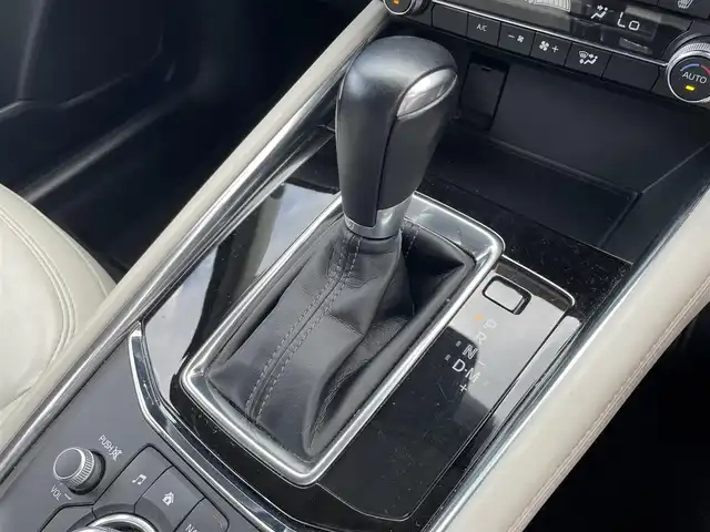 マツダ ＣＸ－５ XD Lパッケージ 愛媛県 2019(令1)年 2万km スノーフレイクホワイトパールマイカ 純正フルエアロ/純正ナビマツダコネクト/・TV/・Bluetooth/・CD/DVD/・FM/AM/・USB/スペアキー/前ドライブレコーダー/バック・フロント・全方位カメラ/前後コーナーセンサー/レーダークルーズコントロール/前席パワーシート/シートヒーター/パワーバックドア/LEDオートライト/革巻きステアリング/ステアリングスイッチ/ハンドルヒーター/フロアマット/BOSEサウンドシステム