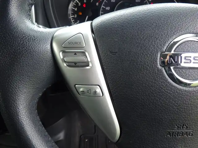 日産 ノート メダリスト エマージェンシーB 千葉県 2015(平27)年 6.8万km インペリアルアンバーP エマージェンシーブレーキ/ハーフレザーシート/純正SDナビ/地デジTV/【DVD/CD再生機能　Bluetooth接続】/アラウンドビューモニター/ドライブレコーダー（前後撮影）/革巻きステアリング/LEDヘッドライト/ウインカーミラー/コーナーセンサー/純正15インチアルミホイル/インテリジェントキー