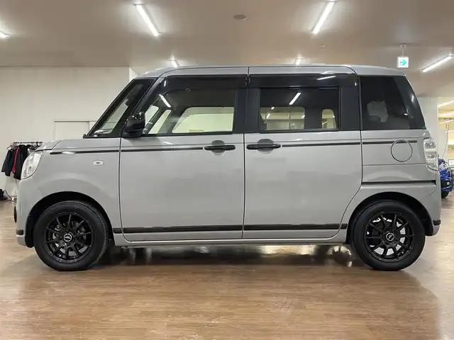 ダイハツ ムーヴ キャンバス G ブラックアクセント リミテッド SAⅢ 道央・札幌 2020(令2)年 3.8万km グレーマイカM 限定車/4WD/ワンオーナー/寒冷地仕様/純正メモリナビ /・フルセグTV/CD/DVD/BT/SD/USB/全周囲カメラ/バックカメラ/両側パワースライドドア /純正エンジンスターター/スマートアシストIII/・衝突回避支援ブレーキ/・衝突警報機能/・車線逸脱警報機能/・前後誤発進抑制制御機能/・先行車発進お知らせ機能/前後コーナーセンサー/横滑り防止装置/運転席シートヒーター/純正ドライブレコーダー/プッシュスタート/スマートキー×2/アイドリングストップ/電動格納ミラー/純正ラバーマット/純正ドアバイザー/ベンチシート/オートライト/オートハイビーム/LEDヘッドライト/フォグライト/積込純正鉄ホイール付き冬タイヤ/・155/65R14 ’19製 4mm/新車時保証書/取扱説明書