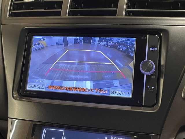 トヨタ プリウス α S チューンブラック 石川県 2014(平26)年 8万km ホワイトパールクリスタルシャイン 純正SDナビ/・フルセグTV/・CD/DVD/BT/・DS/SD/AM.FM/バックカメラ/ビルトインETC/前後ドライブレコーダー/革巻きステアリング/ステアリングスイッチ/スマートキー/・プッシュスタート/・スペアキー/純正16インチAW(ホイールキャップ付き)/純正フロアマット/純正ドアバイザー/オートライト/フォグランプ/横滑り防止システム/電動格納ウィンカーミラー