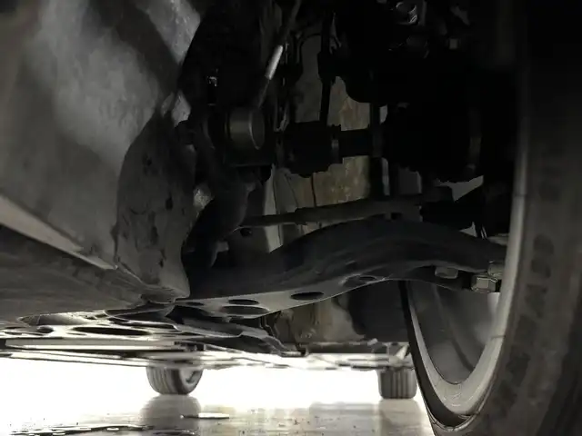 トヨタ カローラ スポーツ ハイブリッドG Z 三重県 2022(令4)年 1.6万km プラチナホワイトパールマイカ ハイブリッド/FF/フロアCVT/【OP】純正 9インチディスプレイオーディオ/（AM/FM/USB/iPod/Bluetooth/Miracast/AppleCarPlay/AndroidAuto）/バックガイドモニター/TOM’S スタイリングパーツセット（フロント、サイド、リヤバンパーディフューザー）/ビルトインETC/Toyota Safety Sense/●プリクラッシュセーフティ/●レーントレーシングアシスト/●レーダークルコン（全車速追従機能付）/●オートハイビーム/●ロードサインアシスト/・パーキングサポートブレーキ（前後静止物）/・【OP】ブラインドスポットモニター＋パーキングサポートブレーキ（後方接近車両）/・車両接近通報装置/装備/・【OP】本革＋ウルトラスエード ハーフレザーシート（運転席電動ランバーサポート付）/・シートヒーター（D/N）/・左右独立温度コントロールフルオートエアコン/・オートライト/・LED ヘッドランプ＆フロントフォグランプ/・電子パーキングブレーキ/・オートブレーキホールド/・ステアリングスイッチ/・プッシュスタート/・純正18inAW/・保/取/マルチ取/・スマートキーx2/など
