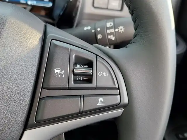 スズキ ハスラー HYBRID X 東京都 2025(令7)年 0.1千km クールカーキパールメタリック/ソフトベージュメタリック スズキセーフティサポート/・デュアルカメラブレーキサポート/・誤発進抑制機能/・車線逸脱抑制機能/・車線逸脱警報機能/・ふらつき警報機能/・先行車発進お知らせ機能/・アダプティブクルーズコントロール/・ハイビームアシスト/・標識認識機能/・後退時ブレーキサポート/・後方誤発進抑制機能/純正9インチメモリーナビ/・地デジTV/・DVD/CD/・スマートフォン連携機能/・USBソケット/・全方位モニター用カメラ/LEDヘッドランプ/SRSサイドエアバッグ/カーテンエアバッグ/リヤパーキングセンサー（後方誤発進抑制機能付）/運転席助手席シートヒーター