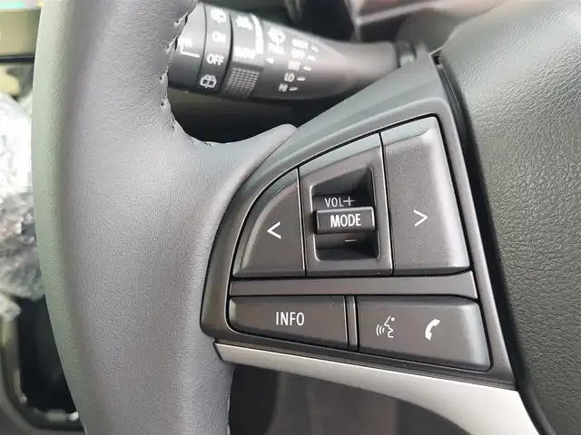 スズキ ハスラー HYBRID X 東京都 2025(令7)年 0.1千km クールカーキパールメタリック/ソフトベージュメタリック スズキセーフティサポート/・デュアルカメラブレーキサポート/・誤発進抑制機能/・車線逸脱抑制機能/・車線逸脱警報機能/・ふらつき警報機能/・先行車発進お知らせ機能/・アダプティブクルーズコントロール/・ハイビームアシスト/・標識認識機能/・後退時ブレーキサポート/・後方誤発進抑制機能/純正9インチメモリーナビ/・地デジTV/・DVD/CD/・スマートフォン連携機能/・USBソケット/・全方位モニター用カメラ/LEDヘッドランプ/SRSサイドエアバッグ/カーテンエアバッグ/リヤパーキングセンサー（後方誤発進抑制機能付）/運転席助手席シートヒーター
