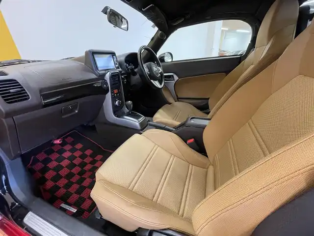 ダイハツ コペン ローブ 群馬県 2014(平26)年 1.6万km マタドールレッドP 純正ナビTV/　(Bluetooth/CD/DVD/フルセグ)/ビークルスタビリティコントロール/トラクションコントロールシステム/IC付ターボ/角型LEDヘッドランプ/オートエアコン/本革巻きステアリング/ステアリングスイッチ/ベージュファブリックスポーツシート/両席シートヒーター/純正16インチアルミホイール/キーフリーシステム/プッシュボタンスタート