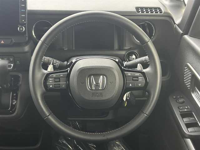 ホンダ Ｎ ＢＯＸ カスタム ターボ 埼玉県 2024(令6)年 0.3万km ミッドナイトブルービームM 純正９型ナビ　１２．８型後席モニター　両側パワースライドドア Bluetooth バックカメラ ハーフレザーシート レーダークルーズコントロール オートマチックハイビーム シートヒーター