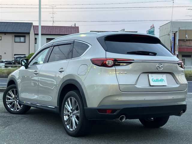 マツダ ＣＸ－８ XD エクスクルーシブモード 宮城県 2021(令3)年 3.8万km プラチナクォーツメタリック BOSEサウンド/ハンズフリーパワーバックドア/ターボ/ルーフレール/♪i-ACTIVSENSE/ ・スマートシティブレーキサポート(SCBS)/ ・車線逸脱警報システム/ ・レーンキープアシストシステム(LAS)/ ・ブラインドスポットモニタリング(BSM)/ ・ハイビームコントロールシステム(HBC)/ ・マツダレーダークルーズコントロール(MRCC)/♪マツダコネクト10.25インチセンターディスプレイ/ ・フルセグ・USB/ ・Bluetoothオーディオ/♪360度ビューモニター/♪フリップダウンモニター(DVD再生機能付き）/♪ヘッドアップディスプレイ/♪茶革シート/♪全席パワーシート(D席メモリ付き)/♪全席シートヒーター/エアシート/♪スマートキー×2/♪プッシュスタート/♪オートブレーキホールド/♪LEDヘッドライト/♪LEDフォグライト/♪オートライト/♪純正19インチAW/♪革巻ステアリング/♪ステアリングヒーター/♪ステアリングスイッチ/♪ドライブレコーダー(前後)/♪コーナーセンサー/♪フロアマット/♪ドアバイザー/♪プライバシーガラス/♪ETC/♪サイド/カーテンエアバック