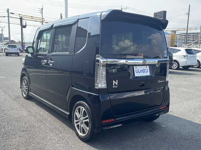 ホンダ Ｎ ＢＯＸ カスタム G SSパッケージ 熊本県 2017(平29)年 7.4万km クリスタルブラックパール (株)IDOMが運営する【じしゃロン熊本店】の自社ローン専用車両になりますこちらは現金またはオートローンご利用時の価格です。自社ローンご希望の方は別途その旨お申付け下さい/純正ナビ（フルセグＴＶ　ＣＤ　ＢＴ）　/バックカメラ　/両側パワースライドドア　/ビルトインＥＴＣ　/プッシュスタート　/スマートキー　/シートヒーター　/Ｗ＋サイドエアバッグ