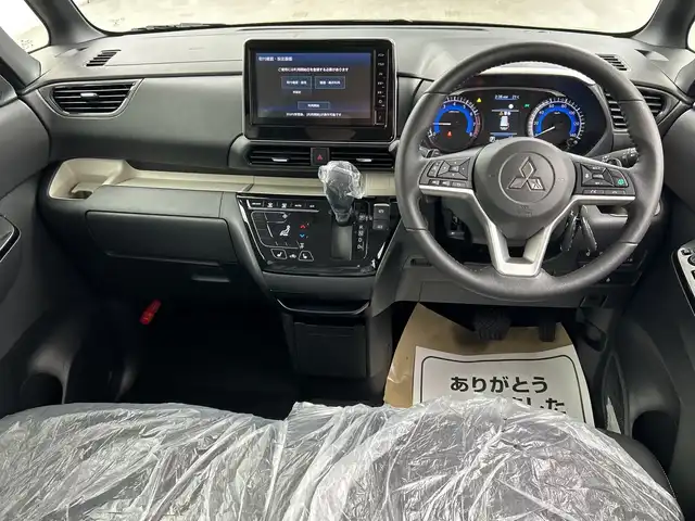 三菱 デリカミニ T プレミアム 三重県 2025(令7)年 0.1千km アイボリー /届出済未使用車//純正9インチナビ//全方位カメラ//マイパイロット//両側パワースライドドア//前席シートヒーター//ステアリングヒーター//レーダークルーズコントロール//レーンキープアシスト//デジタルインナーミラー//ステアリングスイッチ//ダウンヒルコントロール//スマートキー