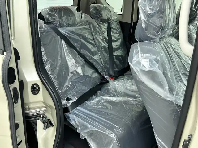 三菱 デリカミニ T プレミアム 三重県 2025(令7)年 0.1千km アイボリー /届出済未使用車//純正9インチナビ//全方位カメラ//マイパイロット//両側パワースライドドア//前席シートヒーター//ステアリングヒーター//レーダークルーズコントロール//レーンキープアシスト//デジタルインナーミラー//ステアリングスイッチ//ダウンヒルコントロール//スマートキー