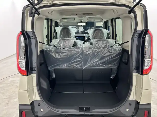 三菱 デリカミニ T プレミアム 三重県 2025(令7)年 0.1千km アイボリー /届出済未使用車//純正9インチナビ//全方位カメラ//マイパイロット//両側パワースライドドア//前席シートヒーター//ステアリングヒーター//レーダークルーズコントロール//レーンキープアシスト//デジタルインナーミラー//ステアリングスイッチ//ダウンヒルコントロール//スマートキー