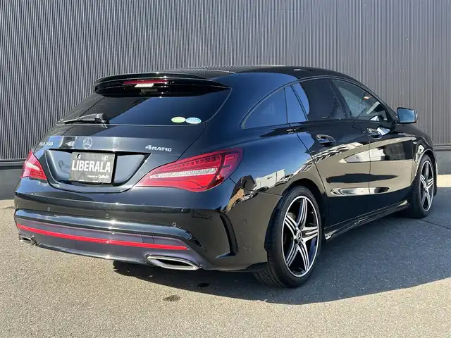 メルセデス・ベンツ ＣＬＡ２５０ Sブレイク　シュポルト4MATIC 道東・釧路十勝 2018(平30)年 4.5万km コスモスブラック パノラミックスライディングルーフ/harman/kardonサウンド/レーダーセーフティパッケージ/　ブラインドスポットアシスト/　ディスタンスパイロット・ディストロニック/　レーンキーピングアシスト/ベーシックパッケージ/　メモリ付きフルパワーシート/　リバースポジション機能付ドアミラー/　後席アームレスト/　トランクスルー機能/純正HDDナビ/　CD/DVD/SD/BT/フルセグ/バックモニター/ETC/前後ドライブレコーダー/衝突軽減ブレーキ/レザーシート/フロントシートヒーティング/前席パワーシート/純正18インチAW/純正フロアマット/LEDヘッドライト