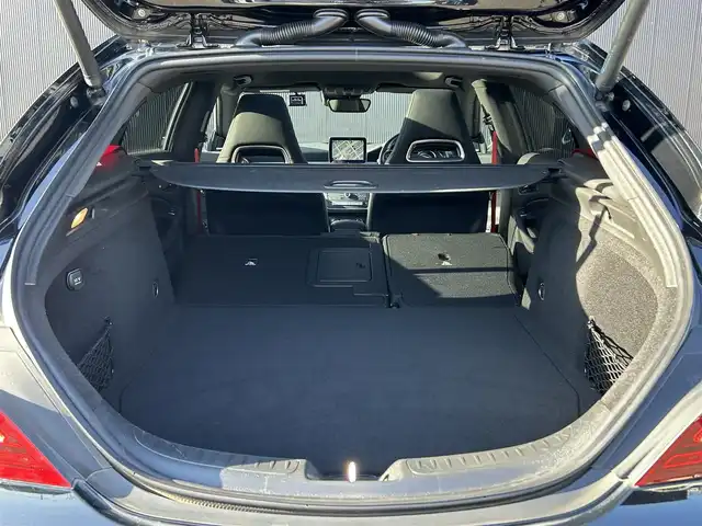 メルセデス・ベンツ ＣＬＡ２５０ Sブレイク　シュポルト4MATIC 道東・釧路十勝 2018(平30)年 4.5万km コスモスブラック パノラミックスライディングルーフ/harman/kardonサウンド/レーダーセーフティパッケージ/　ブラインドスポットアシスト/　ディスタンスパイロット・ディストロニック/　レーンキーピングアシスト/ベーシックパッケージ/　メモリ付きフルパワーシート/　リバースポジション機能付ドアミラー/　後席アームレスト/　トランクスルー機能/純正HDDナビ/　CD/DVD/SD/BT/フルセグ/バックモニター/ETC/前後ドライブレコーダー/衝突軽減ブレーキ/レザーシート/フロントシートヒーティング/前席パワーシート/純正18インチAW/純正フロアマット/LEDヘッドライト