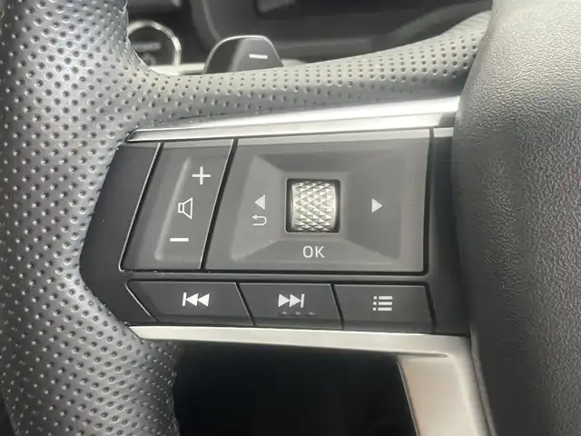 三菱 アウトランダー ＰＨＥＶ P 埼玉県 2022(令4)年 3万km レッドダイヤモンド サンルーフ　/純正９インチナビ　/マルチアラウンドモニター　/ＢＳＩ　/ＨＵＤ　/黒レザー　/ＢＯＳＥサウンド　/マイパイロット　/ミラー型ドラレコ　/ＥＴＣ２．０　/メモリシート　/ワイヤレス充電　/ステアリングヒーター