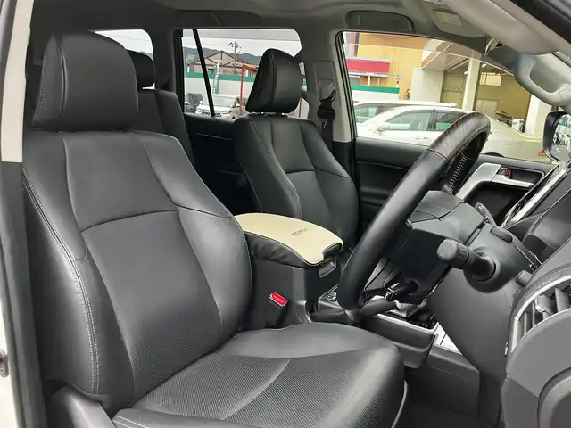 トヨタ ランドクルーザー プラド TX Lパッケージ 山口県 2021(令3)年 3.9万km ホワイトパールクリスタルシャイン 純正ナビ＆フルセグTV＆バックカメラ/黒レザーシート/フロントパワーシート/シートヒーター＆エアシート/サンルーフ/ルーフレール/純正19インチアルミホイール/レーダークルーズコントロール/LEDオートライト＆オートハイビーム/LED純正フォグ/純正フロアマット/ドアバイザー/プリクラッシュセーフティ/レーンキープアシスト/ウッドコンビステアリング