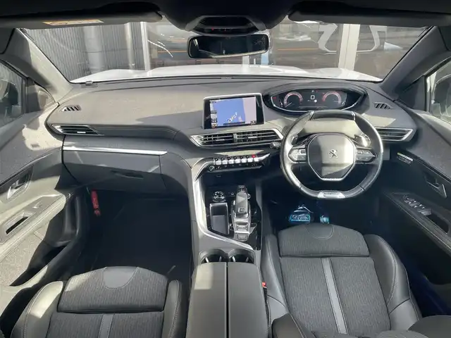 プジョー ３００８ GTライン ブルー HDi 香川県 2020(令2)年 3.4万km パール アクティブセーフティブレーキ/インテルジェントハイビーム/レーンキープアシスト/ブラインドスポットモニター/純正ナビ/地デジ/BT/AppleCarPlay/ワイヤレス充電/ハーフレザーシート/シートヒーター/コーナーセンサー/ACC/パワーバックドア/スマートキー/パドルシフト/バックサイドカメラ/純正18インチアルミ