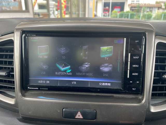 スズキ スペーシア カスタム Z 兵庫県 2017(平29)年 6.9万km クリスタルホワイトP プッシュスタート/社外SDメモリナビ（CN-RA03WD）/【AM/FM/CD/DVD/Bluetooth】/フルセグTV/バックモニター/ETC/前方ドラレコ/片側電動スライドドア/運転席シートヒーター/ステアリングスイッチ/電動格納ミラー/ウィンカーミラー/フォグランプ/ドアバイザー/取扱説明書/保証書