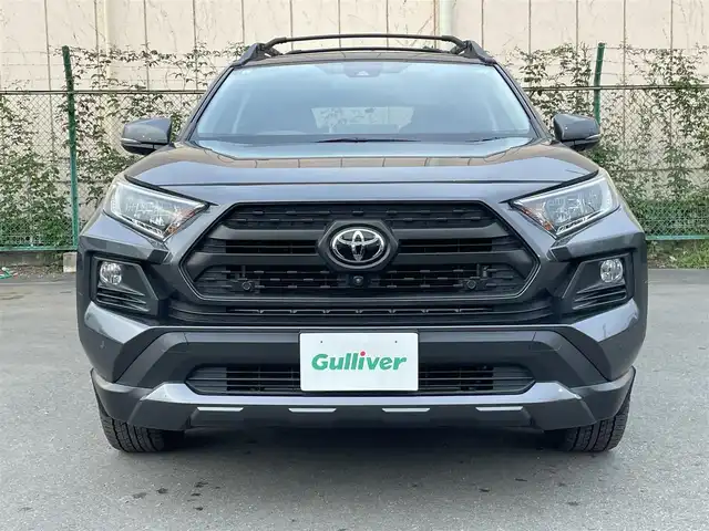 トヨタ ＲＡＶ４ 東京都 2021(令3)年 5万km グレーメタリック パノラミックビューモニター　/純正９インチＤＡナビ　/・Ｂｌｕｅｔｏｏｔｈ　/クリアランスソナー　/ブラインドスポットモニター　/プリクラッシュセーフティ　/レーンキープアシスト　/パーキングサポートブレーキ/オールテレインタイヤ/ブリッジ型ルーフレール/合成皮革シート(OFFROAD パッケージ専用)