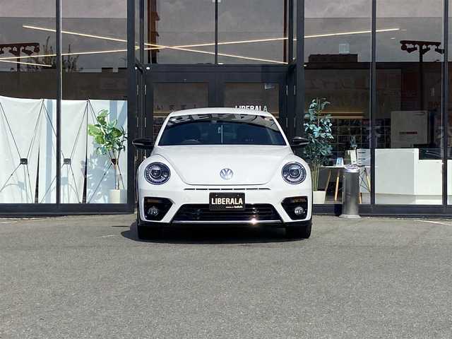 フォルクスワーゲン ザ・ビートル Rライン 福岡県 2018(平30)年 4.6万km 白 ・クルーズコントロール/・純正ナビ/BT/USB/ipod/・バックカメラ/・ドライブレコーダー/・フルセグ/・ETC/・純正18AW/・BLIS/・保証書/・取扱説明書