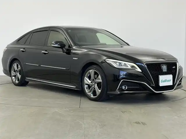 トヨタ クラウン ハイブリッド RS 愛知県 2019(令1)年 5万km ブラック トヨタセーフティーセンス/・衝突軽減/・プリクラッシュ/・ロードサイン/・オートハイビーム/レーダークルーズコントロール/サンルーフ/純正ディスプレイオーディオ/・ナビ/・フルセグTV/・Bluetooth/・ミラーキャスト/革巻きステアリング/ステアリングリモコン/レザーシート/ベンチレーション/エアシート/シートヒーター/ビルトインETC/AC１００V/自動防眩ミラー/HUD/純正AW/ディライト/LEDライト/シーケンシャルライト