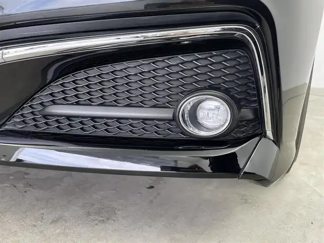 トヨタ クラウン ハイブリッド RS 愛知県 2019(令1)年 5万km ブラック トヨタセーフティーセンス/・衝突軽減/・プリクラッシュ/・ロードサイン/・オートハイビーム/レーダークルーズコントロール/サンルーフ/純正ディスプレイオーディオ/・ナビ/・フルセグTV/・Bluetooth/・ミラーキャスト/革巻きステアリング/ステアリングリモコン/レザーシート/ベンチレーション/エアシート/シートヒーター/ビルトインETC/AC１００V/自動防眩ミラー/HUD/純正AW/ディライト/LEDライト/シーケンシャルライト