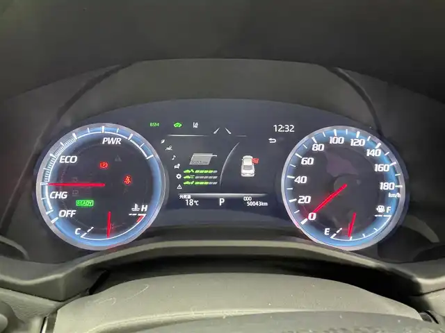 トヨタ クラウン ハイブリッド RS 愛知県 2019(令1)年 5万km ブラック トヨタセーフティーセンス/・衝突軽減/・プリクラッシュ/・ロードサイン/・オートハイビーム/レーダークルーズコントロール/サンルーフ/純正ディスプレイオーディオ/・ナビ/・フルセグTV/・Bluetooth/・ミラーキャスト/革巻きステアリング/ステアリングリモコン/レザーシート/ベンチレーション/エアシート/シートヒーター/ビルトインETC/AC１００V/自動防眩ミラー/HUD/純正AW/ディライト/LEDライト/シーケンシャルライト