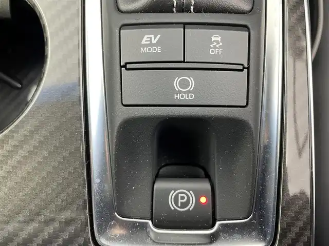 トヨタ クラウン ハイブリッド RS 愛知県 2019(令1)年 5万km ブラック トヨタセーフティーセンス/・衝突軽減/・プリクラッシュ/・ロードサイン/・オートハイビーム/レーダークルーズコントロール/サンルーフ/純正ディスプレイオーディオ/・ナビ/・フルセグTV/・Bluetooth/・ミラーキャスト/革巻きステアリング/ステアリングリモコン/レザーシート/ベンチレーション/エアシート/シートヒーター/ビルトインETC/AC１００V/自動防眩ミラー/HUD/純正AW/ディライト/LEDライト/シーケンシャルライト