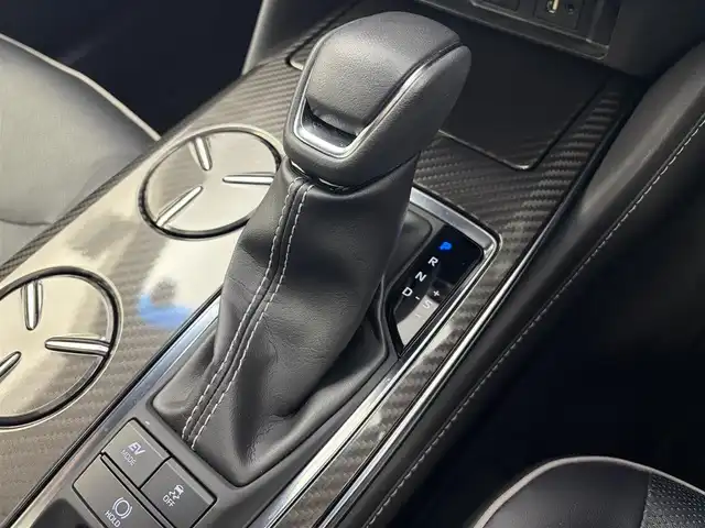 トヨタ クラウン ハイブリッド RS 愛知県 2019(令1)年 5万km ブラック トヨタセーフティーセンス/・衝突軽減/・プリクラッシュ/・ロードサイン/・オートハイビーム/レーダークルーズコントロール/サンルーフ/純正ディスプレイオーディオ/・ナビ/・フルセグTV/・Bluetooth/・ミラーキャスト/革巻きステアリング/ステアリングリモコン/レザーシート/ベンチレーション/エアシート/シートヒーター/ビルトインETC/AC１００V/自動防眩ミラー/HUD/純正AW/ディライト/LEDライト/シーケンシャルライト