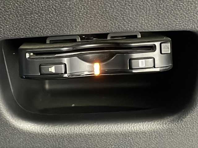 ダイハツ キャスト アクティバ GターボプライムコレSAⅢ 沖縄県 2018(平30)年 7.5万km ファイアークォーツレッドM 禁煙車　/県外仕入　/社外ナビ　/（フルセグ　Ｂｌｕｅｔｏｏｔｈ接続　ＣＤ　ＤＶＤ再生）/バックカメラ　/ステアリングリモコン　/ＥＴＣ　/衝突軽減システム　/後方コーナーセンサー　/ＬＥＤヘッドライト　/オートライト/オートマチックハイライト/スマートキー