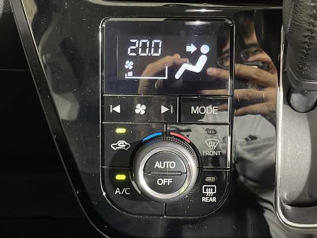 ダイハツ キャスト アクティバ GターボプライムコレSAⅢ 沖縄県 2018(平30)年 7.5万km ファイアークォーツレッドM 禁煙車　/県外仕入　/社外ナビ　/（フルセグ　Ｂｌｕｅｔｏｏｔｈ接続　ＣＤ　ＤＶＤ再生）/バックカメラ　/ステアリングリモコン　/ＥＴＣ　/衝突軽減システム　/後方コーナーセンサー　/ＬＥＤヘッドライト　/オートライト/オートマチックハイライト/スマートキー