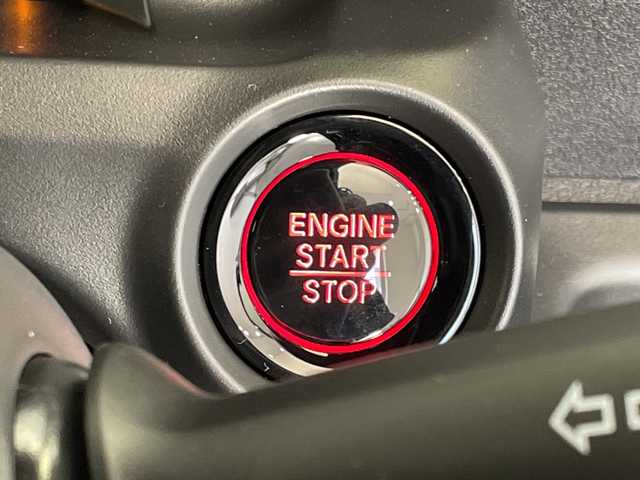 ホンダ Ｎ ＢＯＸ カスタム 栃木県 2025(令7)年 0.1千km クリスタルブラックパール 届出済み未使用車（7km）/ホンダセンシング/コーナーセンサー/片側パワースライドドア/前席シートヒーター/禁煙車/オートライト/LEDヘッドライト/横滑り防止装置/スマートキー/プッシュスタート/アイドリングストップ/ステアリングスイッチ/ウィンカーミラー/純正14インチアルミホイール