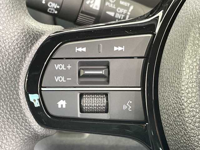 ホンダ Ｎ ＢＯＸ カスタム 栃木県 2025(令7)年 0.1千km クリスタルブラックパール 届出済み未使用車（7km）/ホンダセンシング/コーナーセンサー/片側パワースライドドア/前席シートヒーター/禁煙車/オートライト/LEDヘッドライト/横滑り防止装置/スマートキー/プッシュスタート/アイドリングストップ/ステアリングスイッチ/ウィンカーミラー/純正14インチアルミホイール